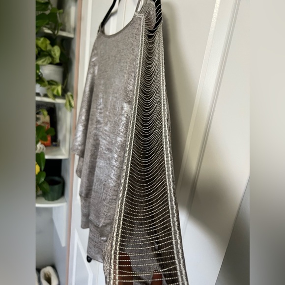 Women’s Silver Top - Picture 4 of 6